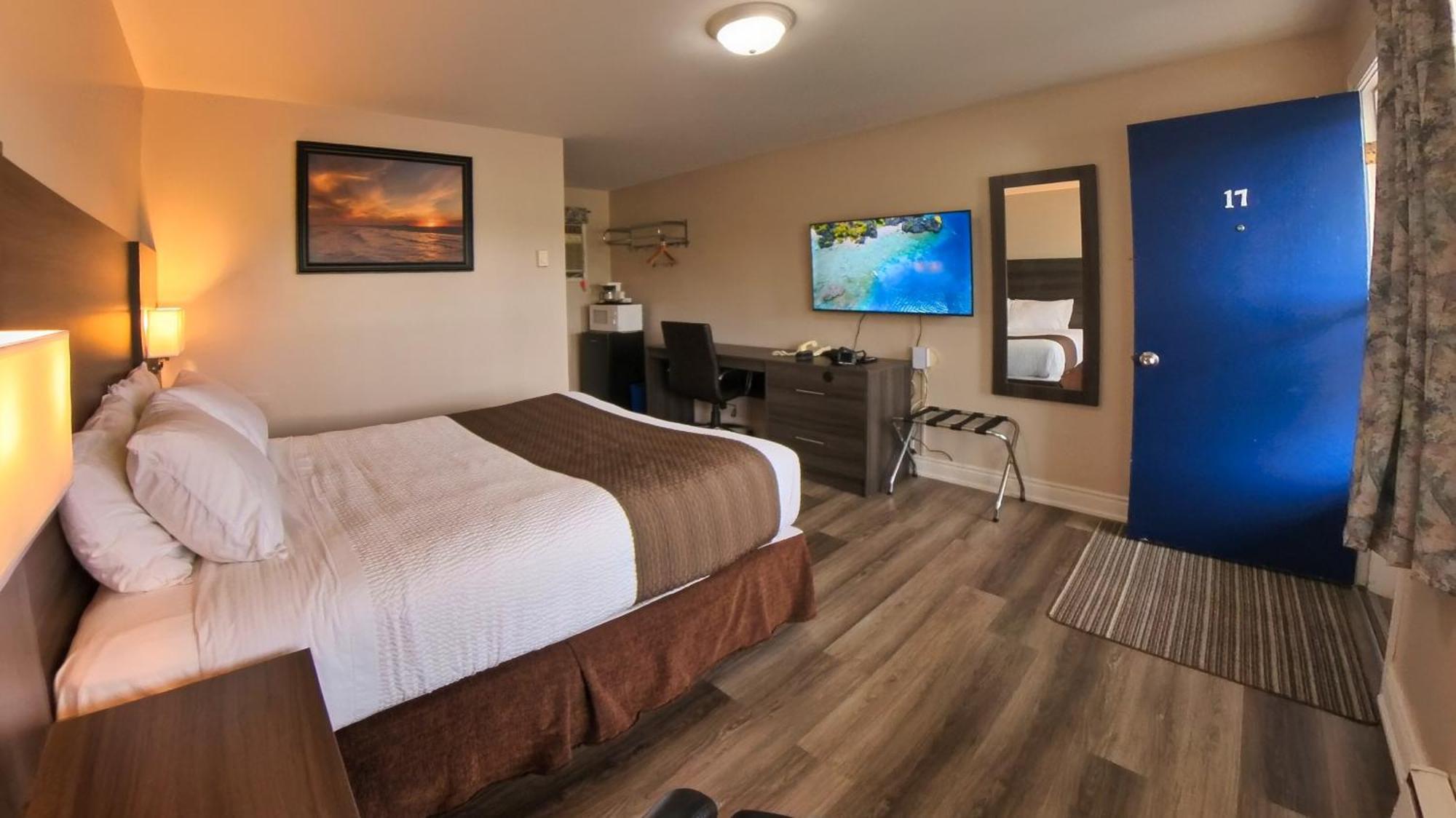 Maple Leaf Inn & Suites Kincardine Exterior foto
