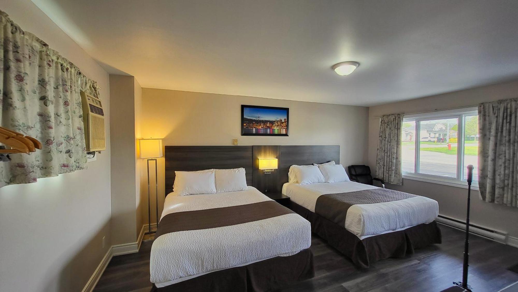 Maple Leaf Inn & Suites Kincardine Exterior foto